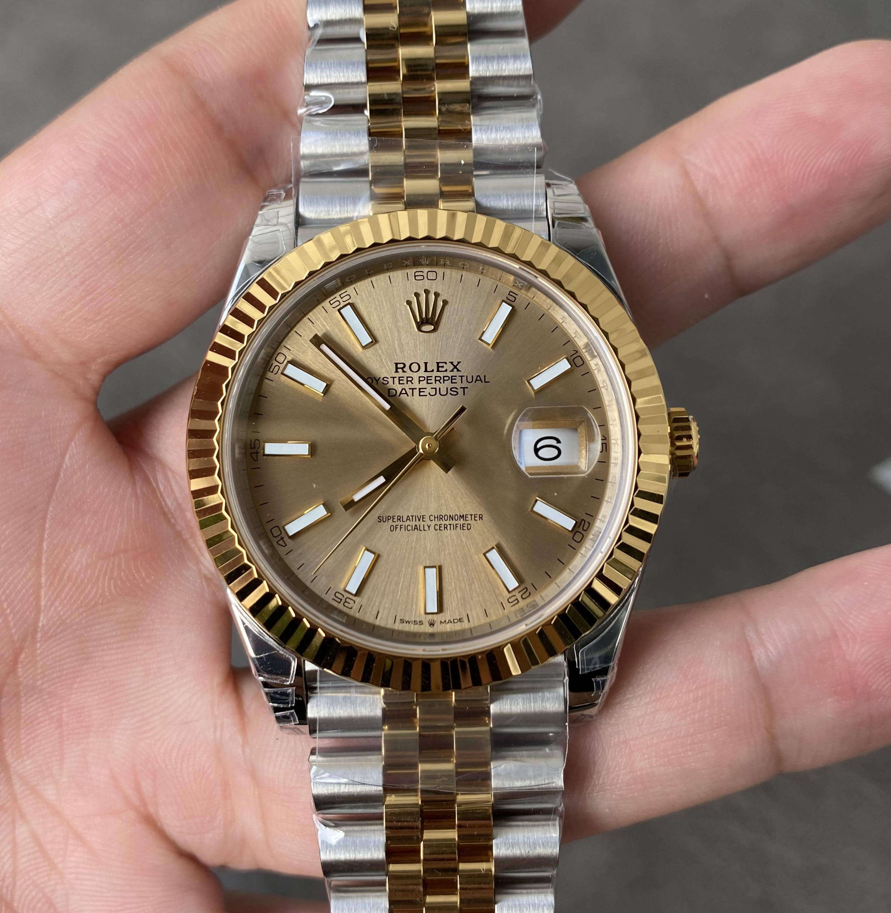 Best Replica Replica Rolex Datejust M126333-0010 41MM 1:1 Best Edition VS Factory Gold Bezel - Colareps
