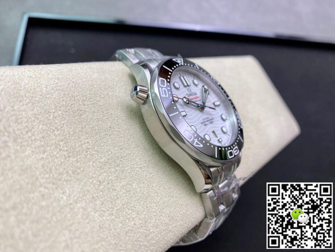 Best Replica Replica Omega Seamaster Diver 300M 210.30.42.20.04.001 1:1 Best Edition OR Factory White Dial - Colareps