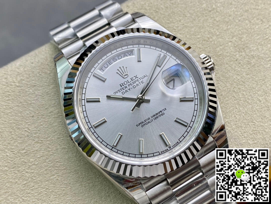 Best Replica Replica Rolex Day Date 40MM 1:1 Best Edition EW Factory Silver Dial - Colareps