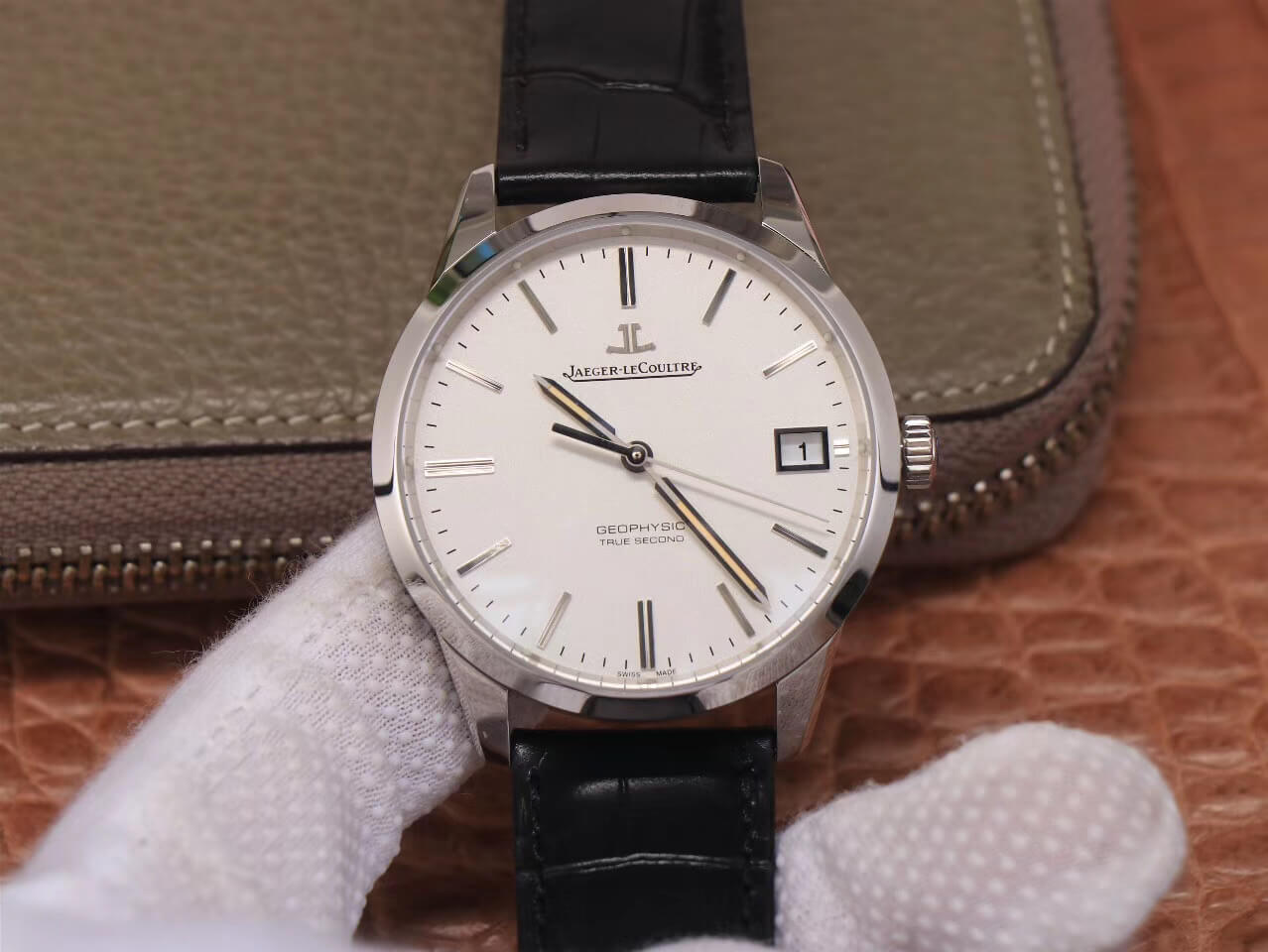 Best Replica Replica Jaeger-LeCoultre Geophysic 8018420 1:1 Best Edition 8F Factory White Dial - Colareps