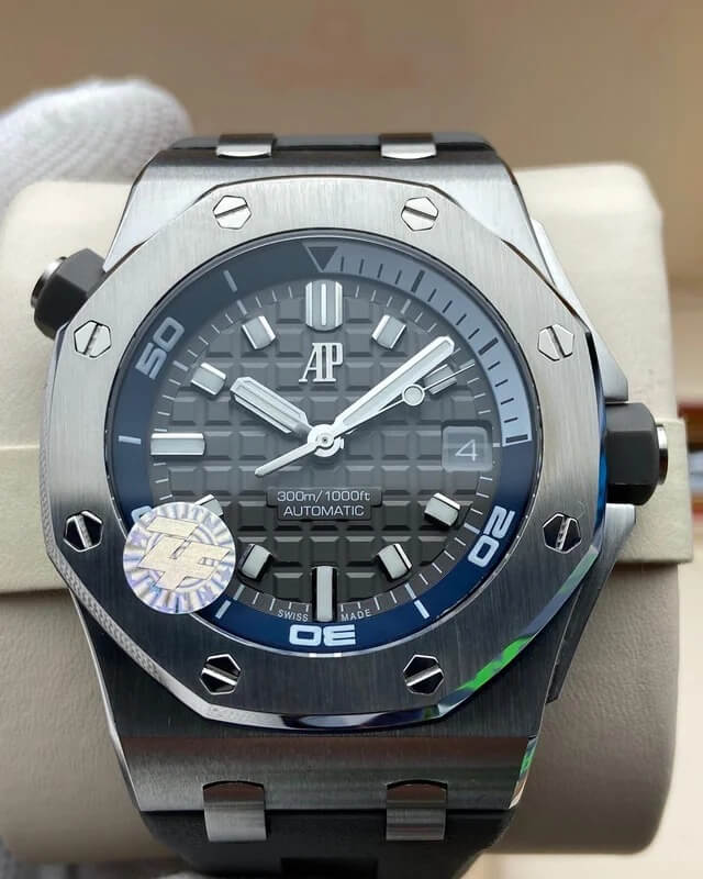 Best Replica Replica Audemars Piguet Royal Oak Offshore 15720ST.OO.A009CA.01 1:1 Best Edition ZF Factory Gray Dial - Colareps