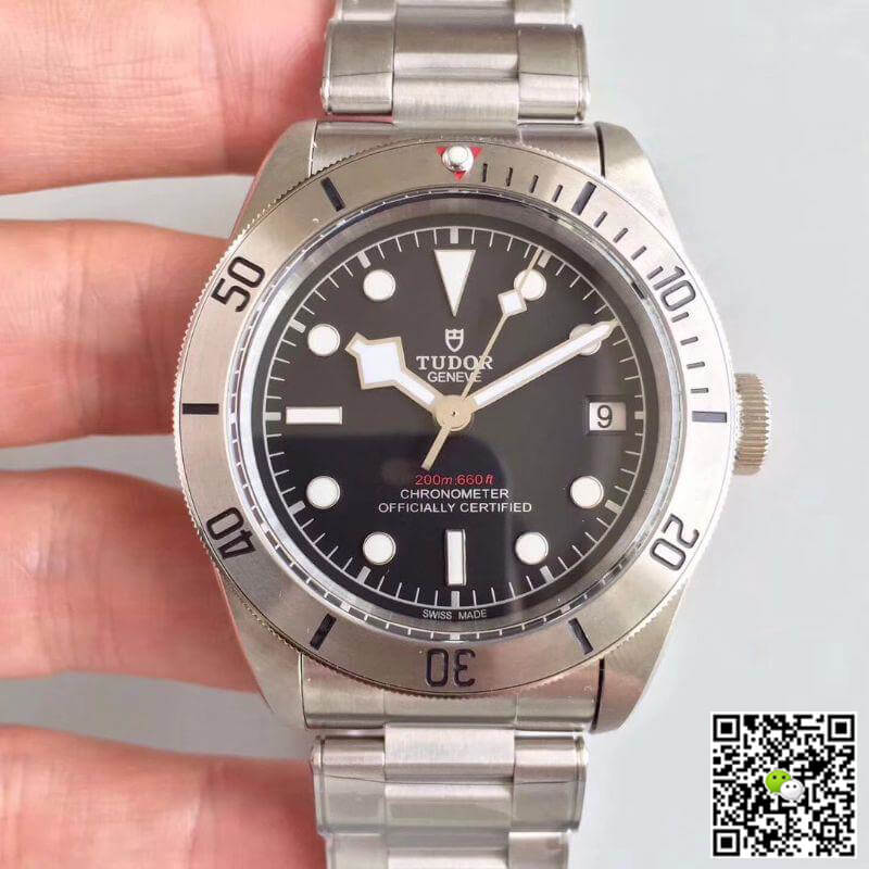 Best Replica TUDOR Replica Heritage Black Bay M79730-0001 ZF Factory 1:1 Best Edition Swiss ETA2824-2 Superlumed Dome-shaped Black Dial - Colareps