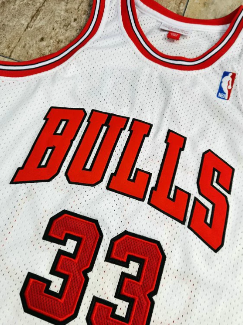 Best Replica SCOTTIE PIPPEN CHICAGO BULLS THROWBACK JERSEY - Colareps