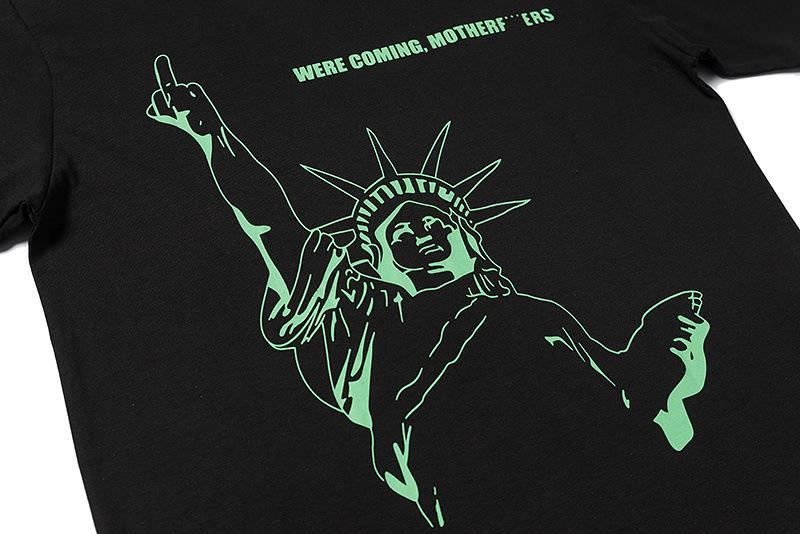 Best Replica Vlone NYC Pop Up Statue Of Liberty Were Coming Tee - Colareps
