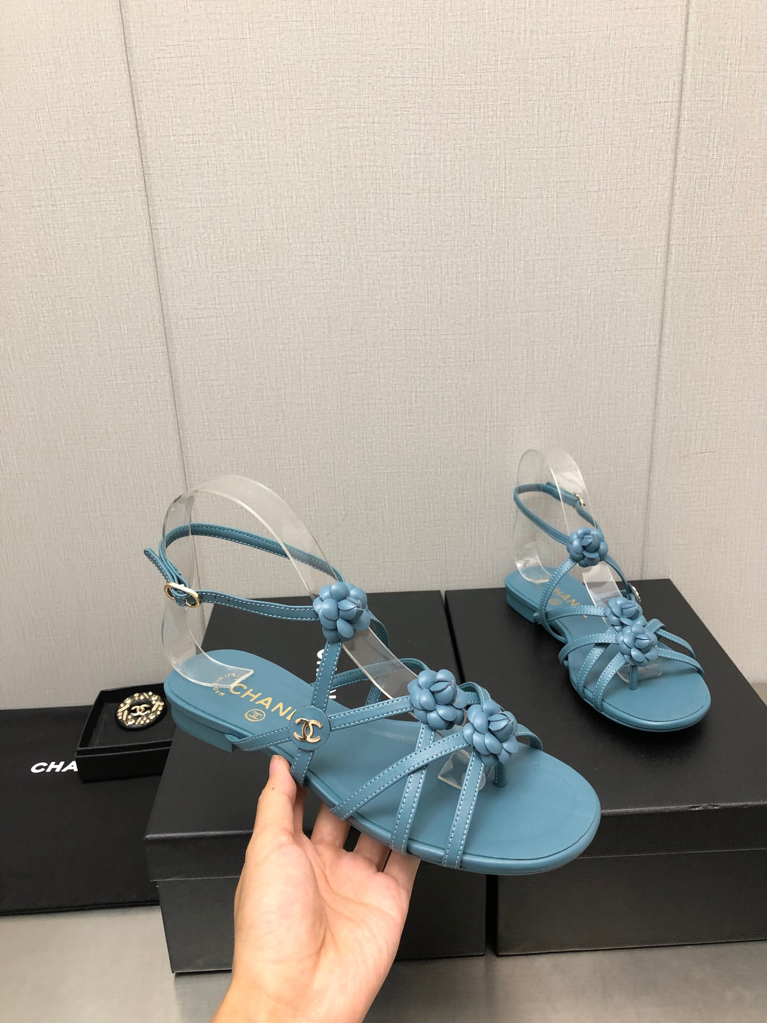 Best Replica chanel classic chain accessories flower sandals - Colareps