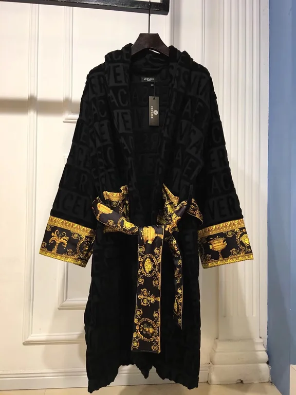 Best Replica Versace Pajamas - Colareps