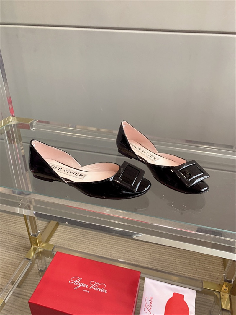 Best Replica Roger vivier new hollow square buckle flat bottom - Colareps