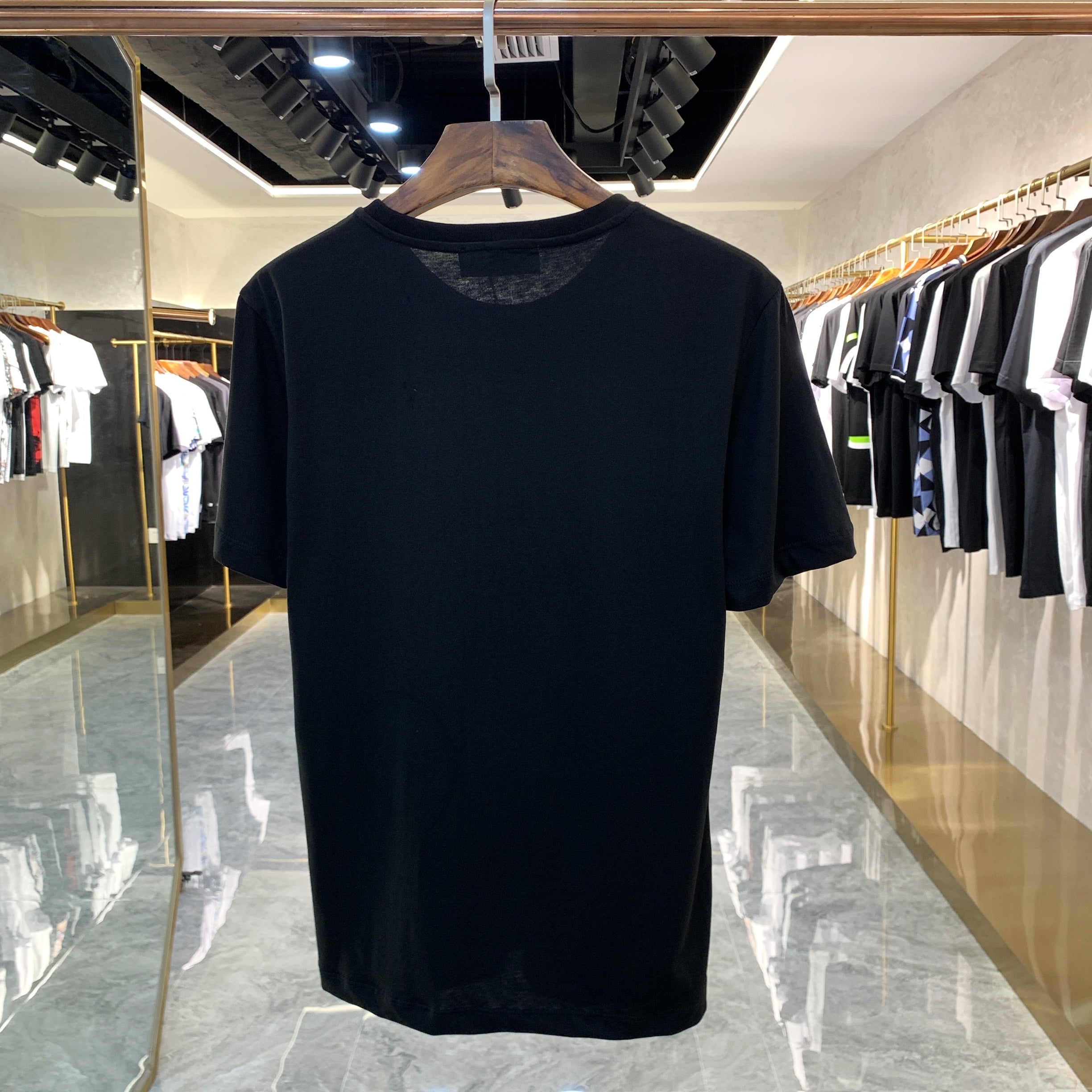 Best Replica Louis Vuitton T-shirt - Colareps