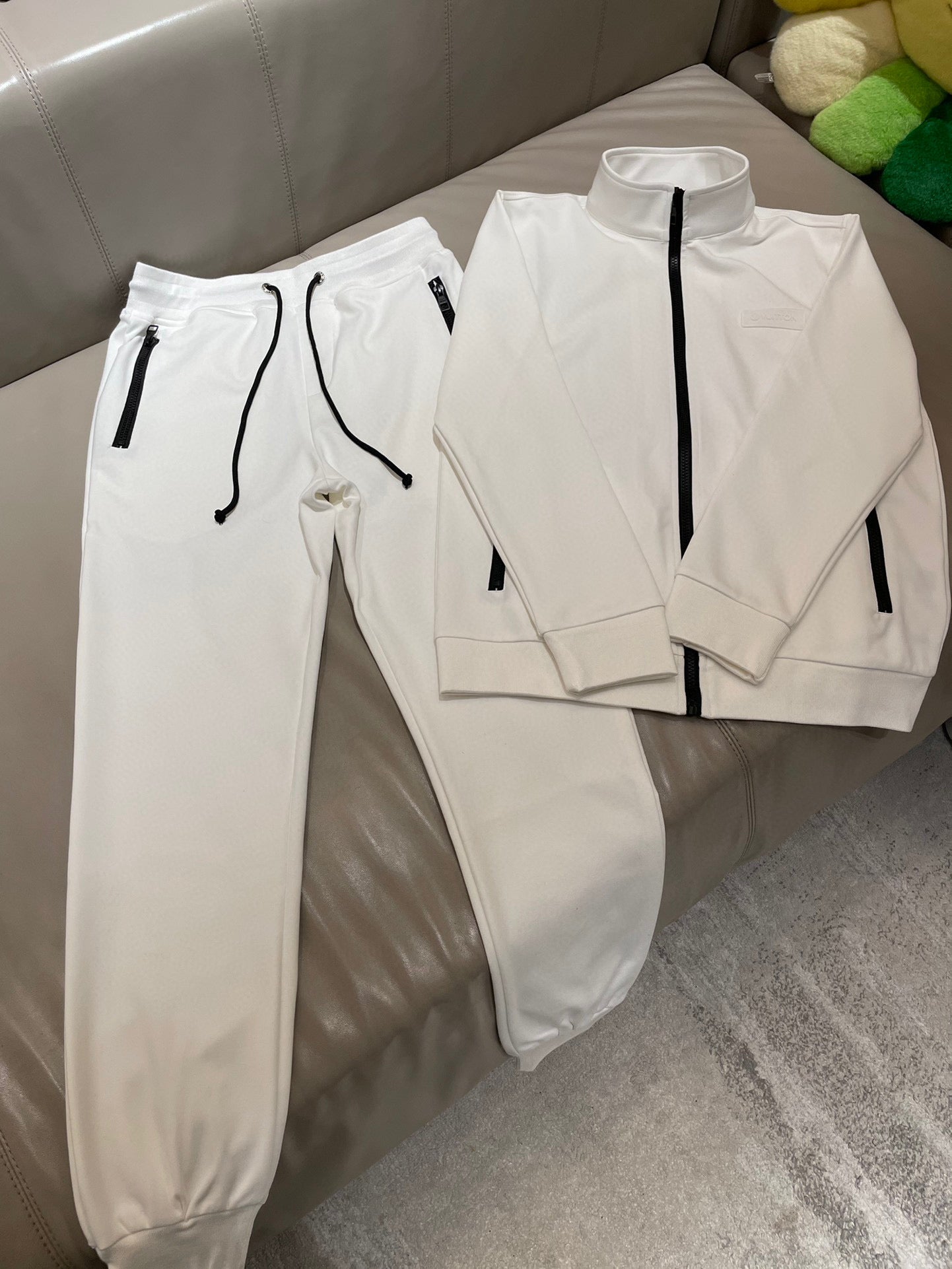 Best Replica Louis Vuitton Jacket + Pants Set - Colareps