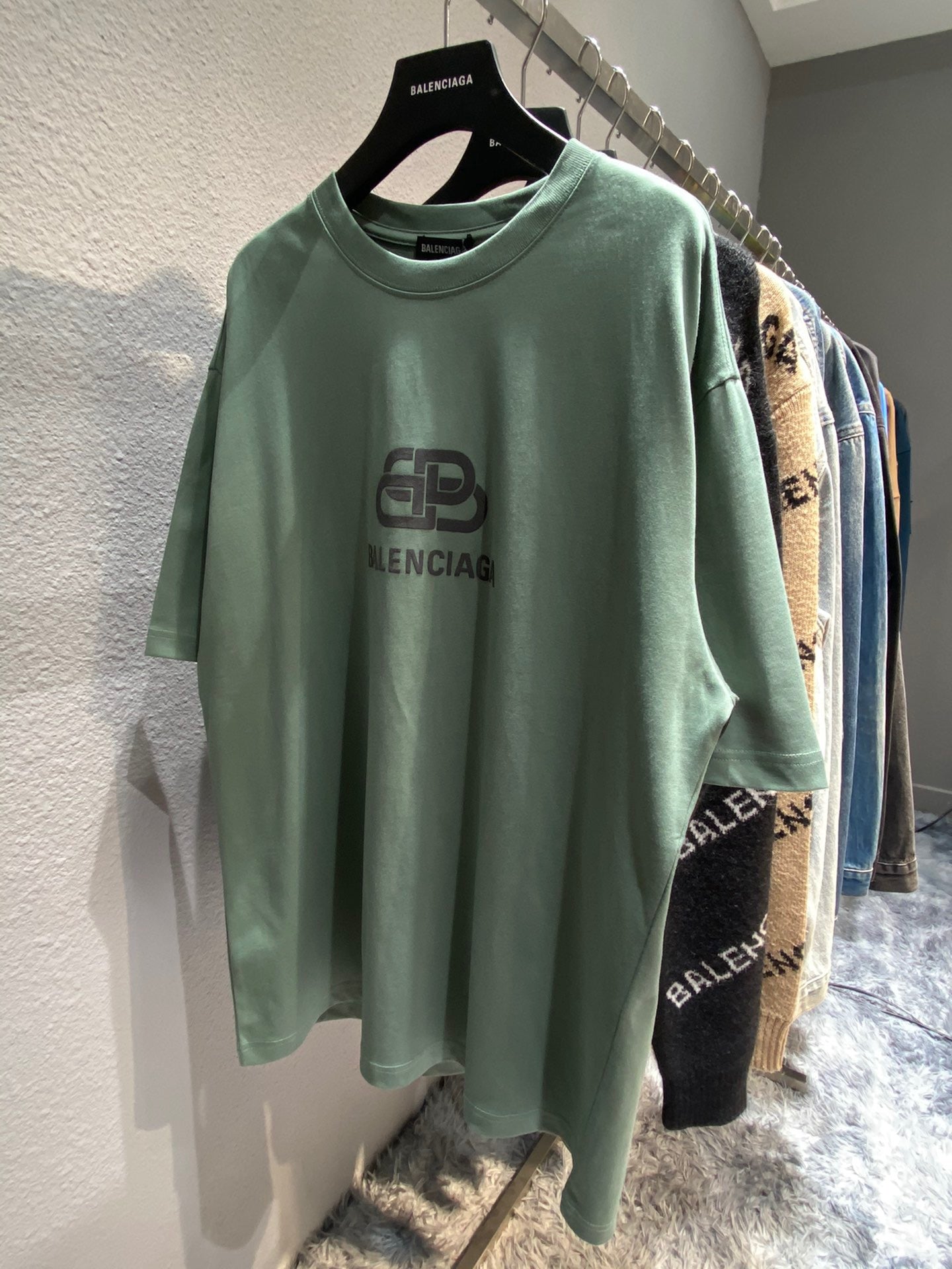 Best Replica Balenciaga T-shirt - Colareps