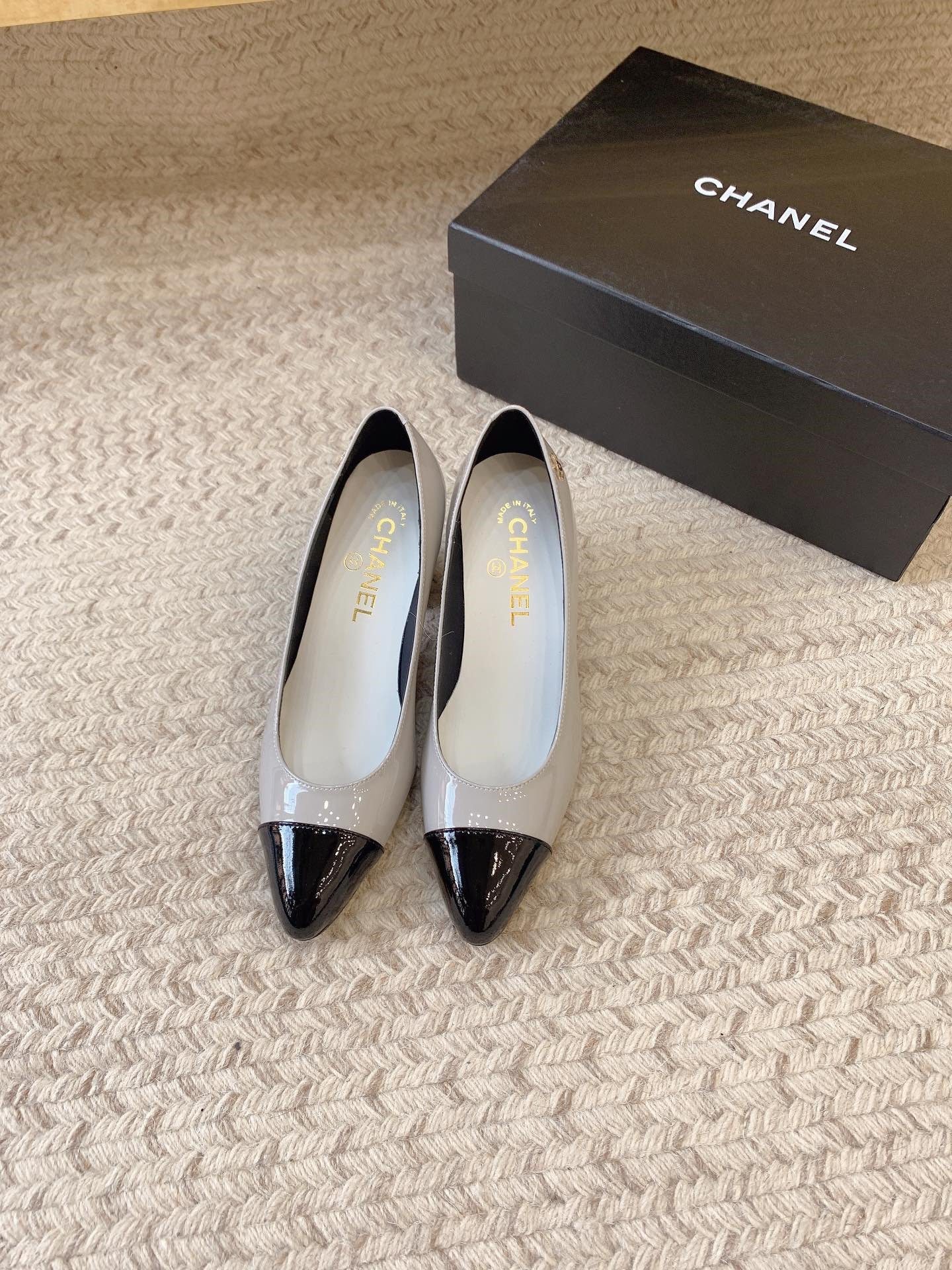 Best Replica Chanel new patent leather shoes - Colareps