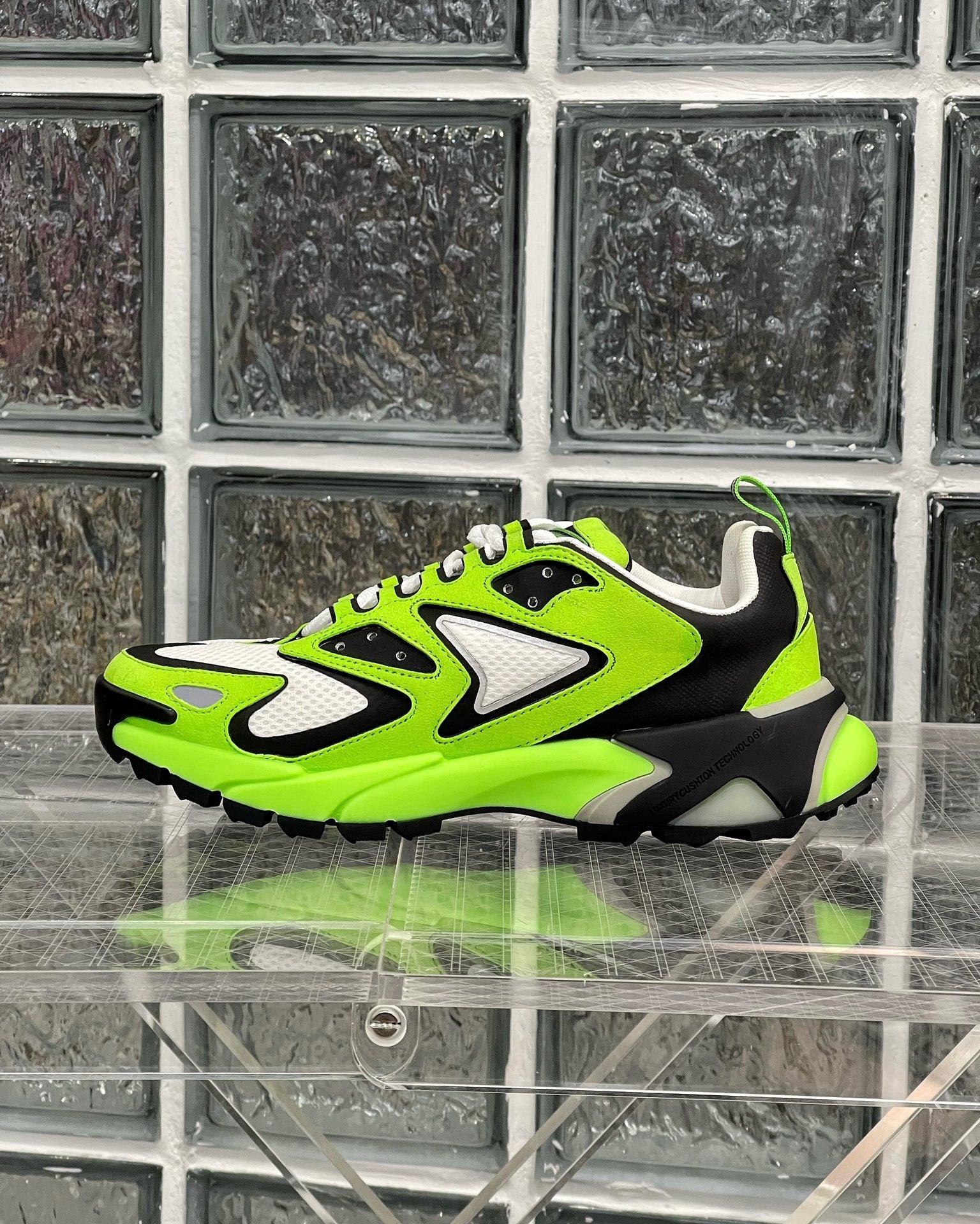 Best Replica Louis Vuitton Runner Tatic Sneaker - Colareps
