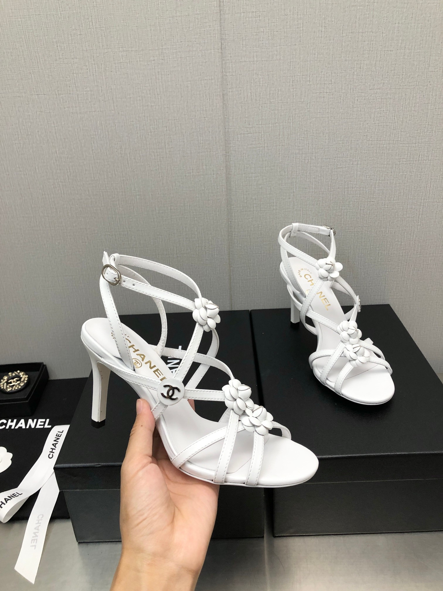 Best Replica chanel classic chain accessories flower sandals - Colareps
