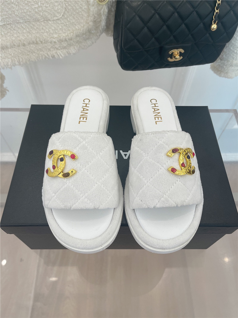 Best Replica chanel embroidered logo slippers - Colareps
