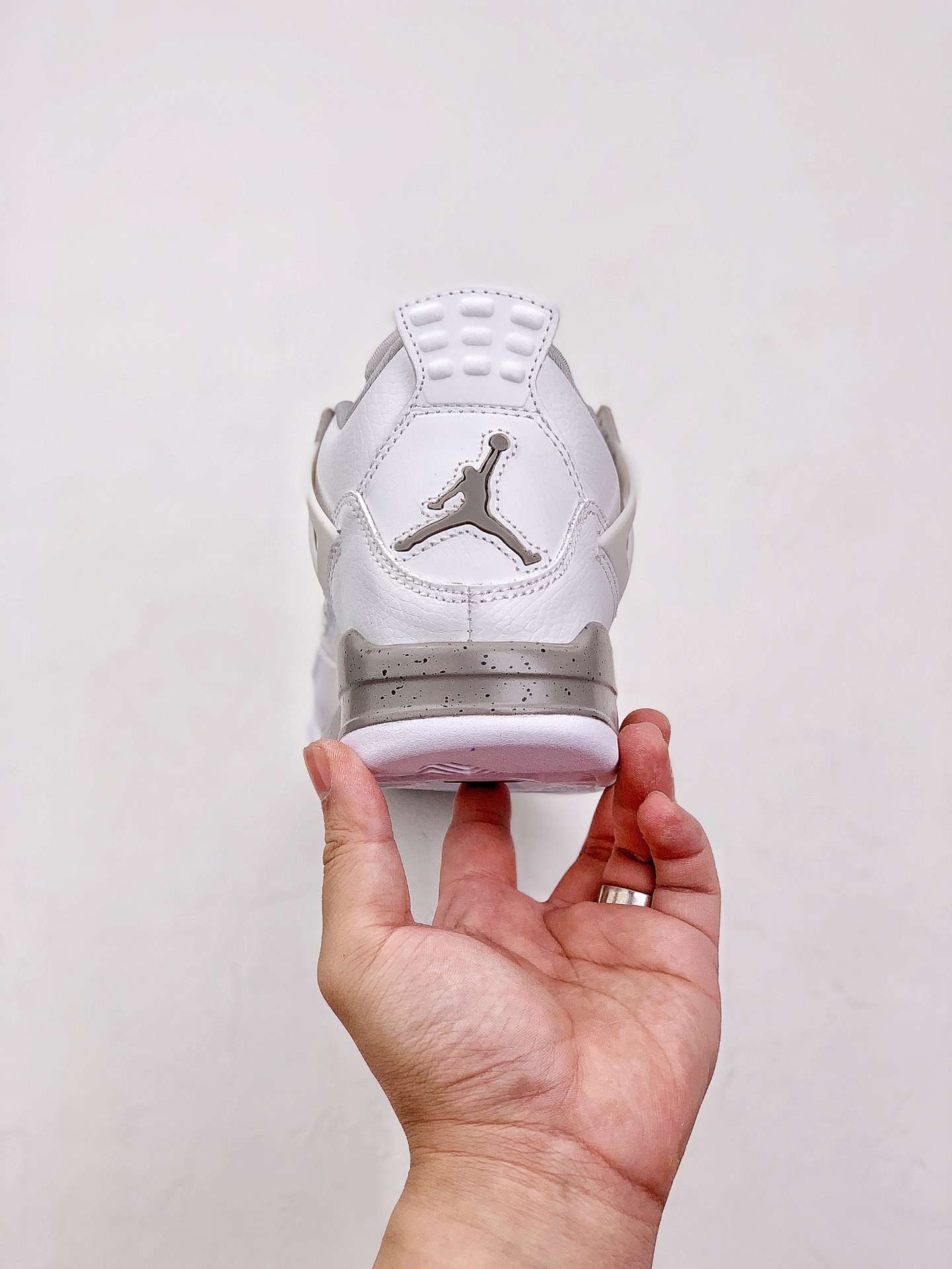 Best Replica Jordan 4 Retro White Oreo extended size - Colareps