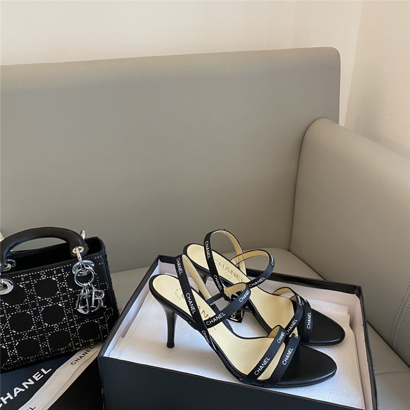 Best Replica Chanel middle-aged series logo strappy high-heeled sandals - Colareps