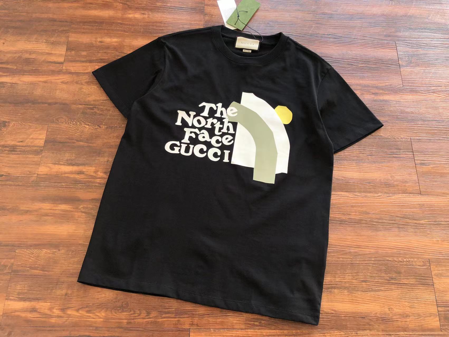 Best Replica Gucci x The North Face T-shirt - Colareps