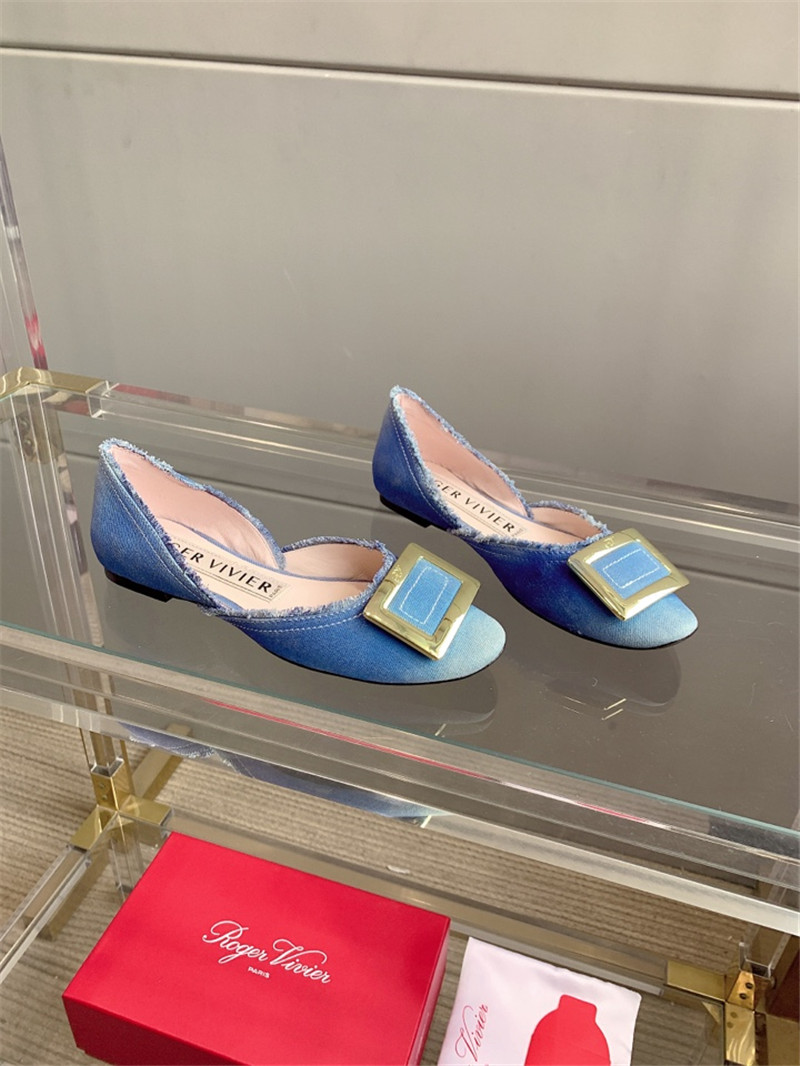 Best Replica Roger vivier new hollow square buckle flat bottom - Colareps