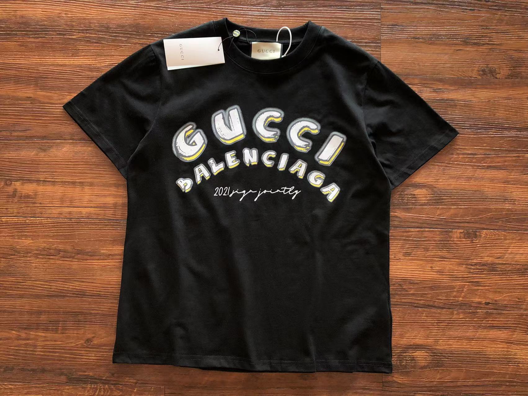 Best Replica Gucci x Balenciaga T-shirt - Colareps