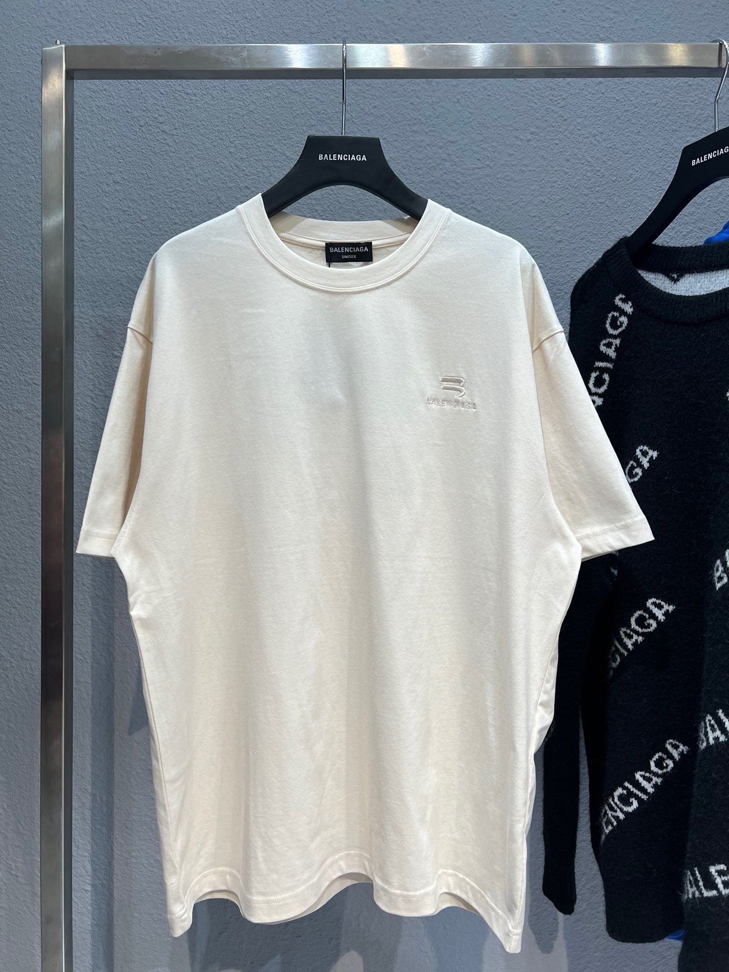 Best Replica Balenciaga T-shirt - Colareps