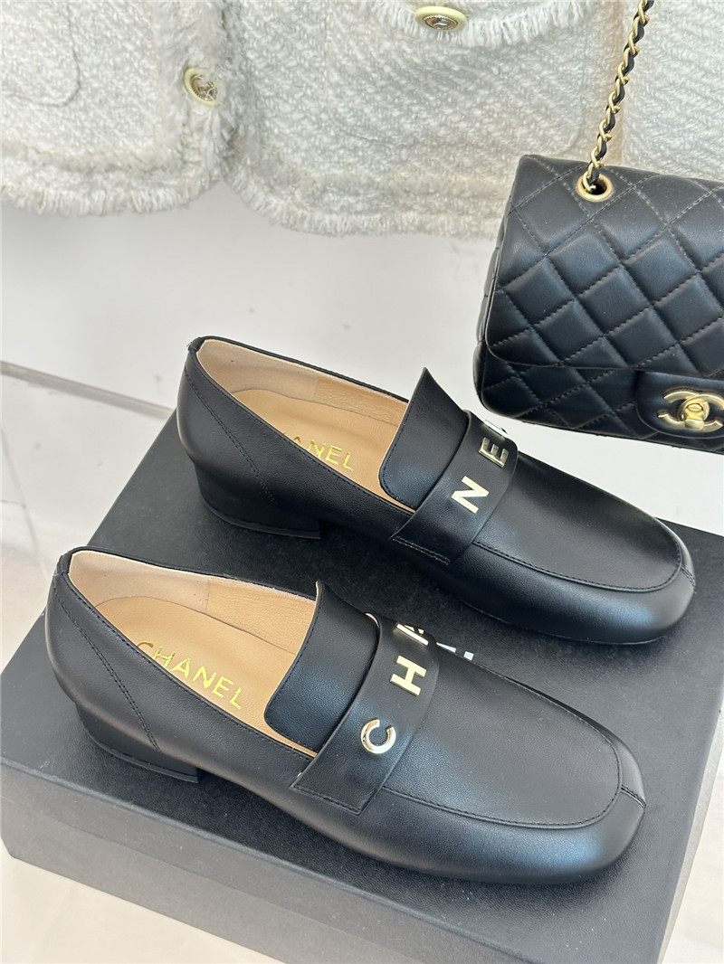 Best Replica Chanel double C letter buckle square head chunky loafers - Colareps
