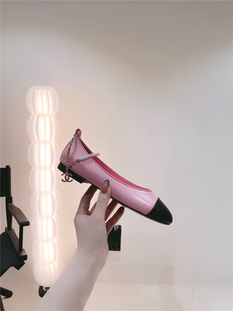 Best Replica Chanel 23C pearl Mary Jane shoes - Colareps