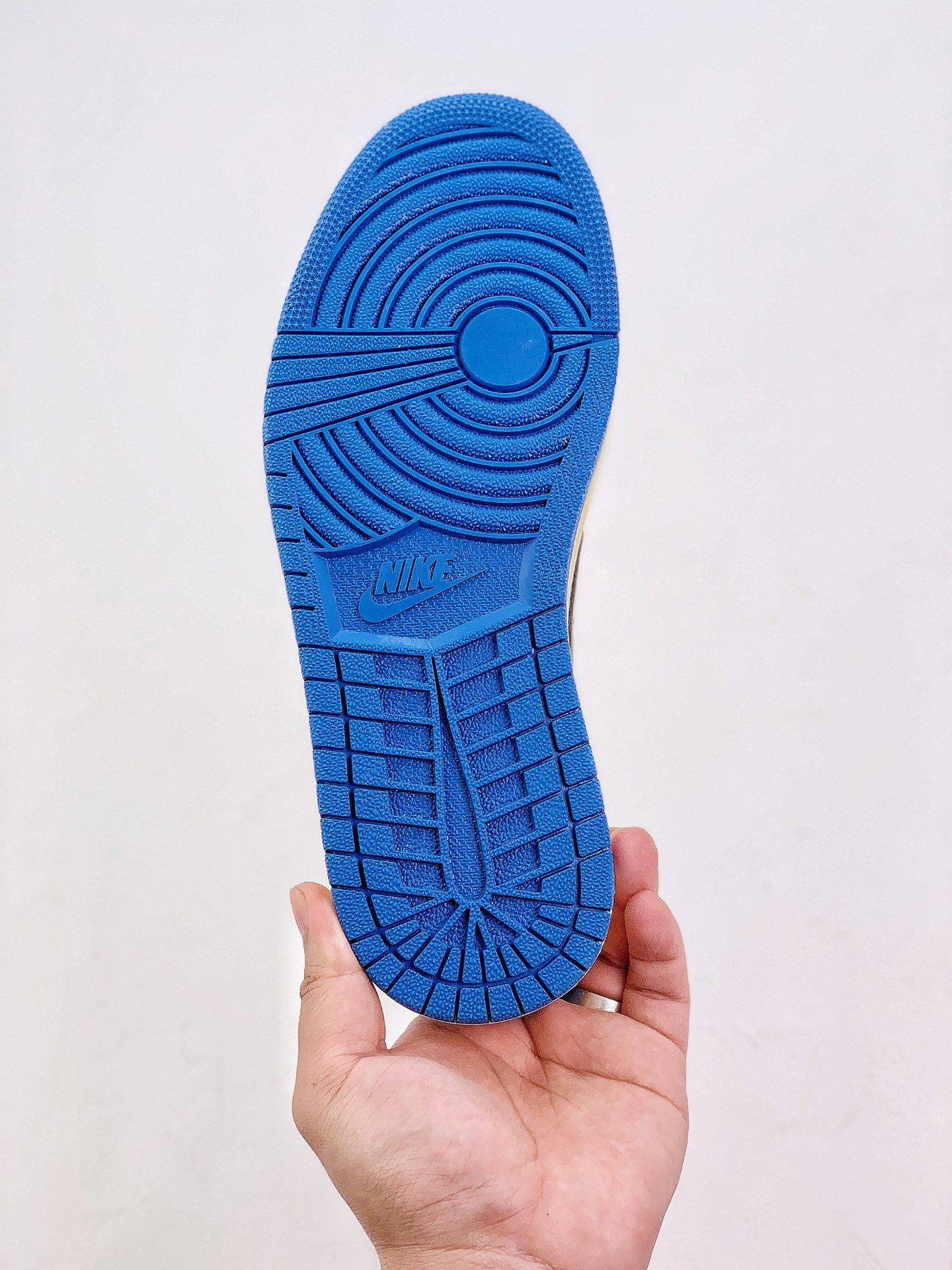 Best Replica Jordan 1 Low fragment design x Travis Scott extended size - Colareps