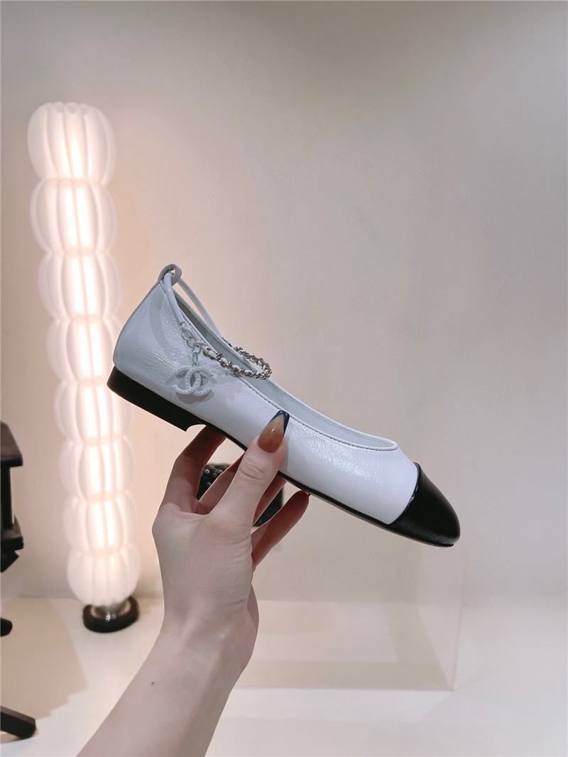 Best Replica Chanel 23C pearl Mary Jane shoes - Colareps