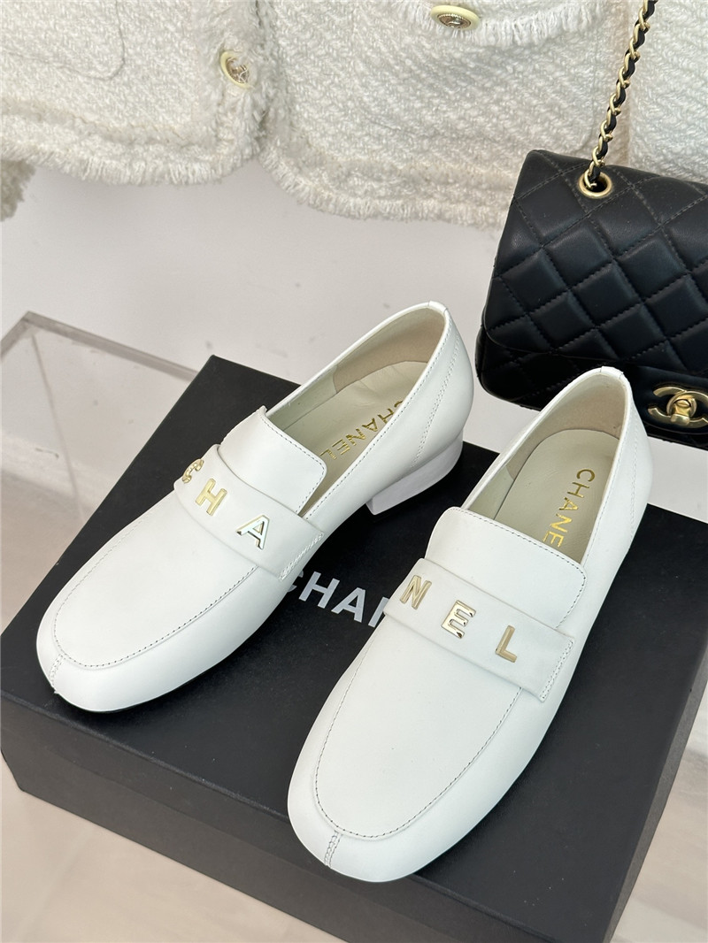 Best Replica Chanel double C letter buckle square head chunky loafers - Colareps