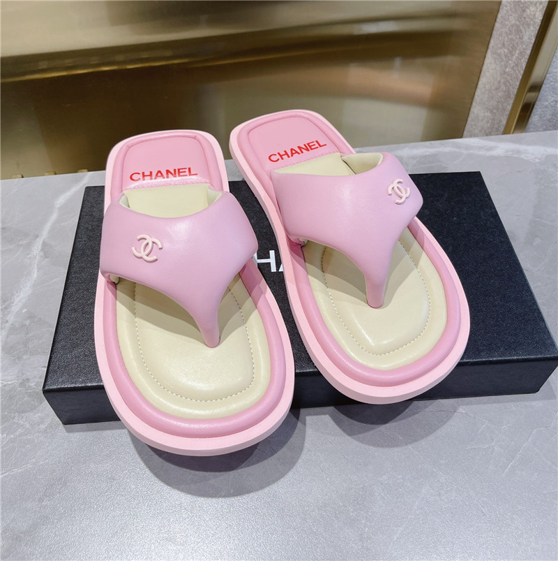 Best Replica Chanel Dupes fashion new slippers - Colareps