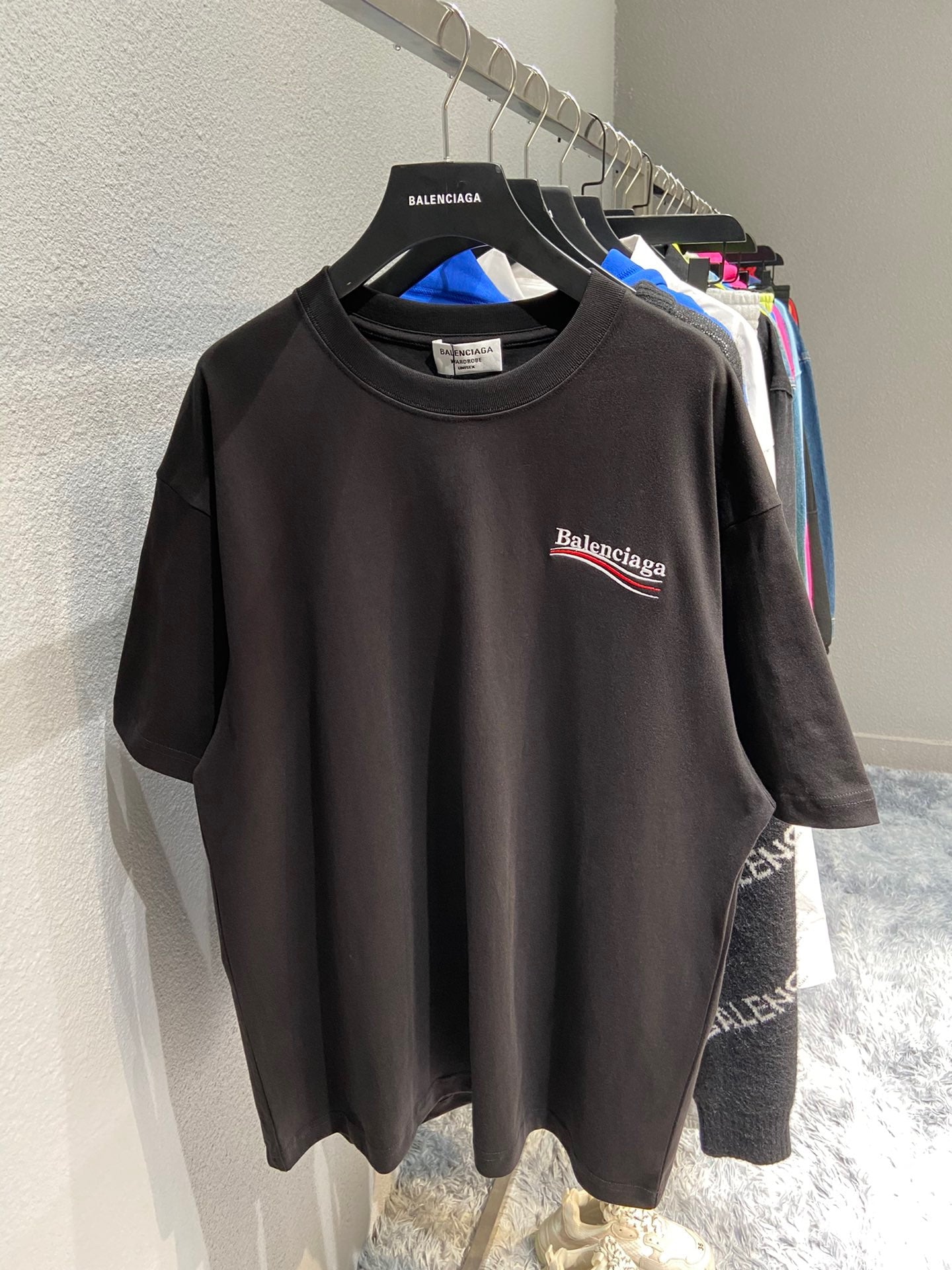 Best Replica Balenciaga T-shirt - Colareps