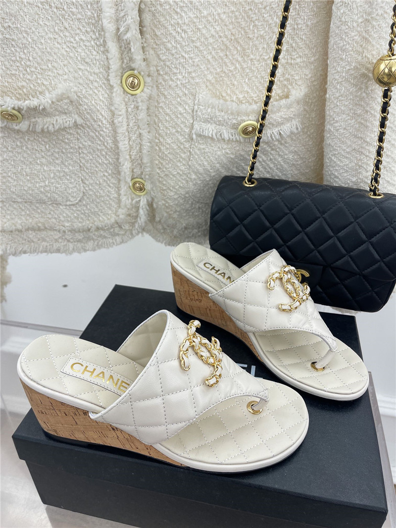 Best Replica chanel rhombus CC logo chain buckle slippers - Colareps