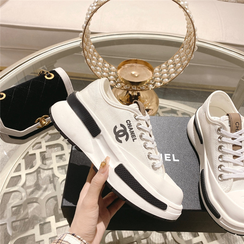 Best Replica Chanel early spring new canvas shoes - Colareps
