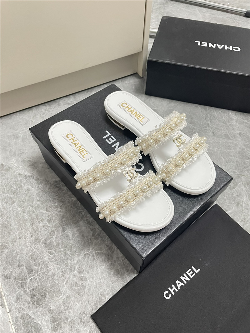 Best Replica Chanel new pearl buckle slippers - Colareps