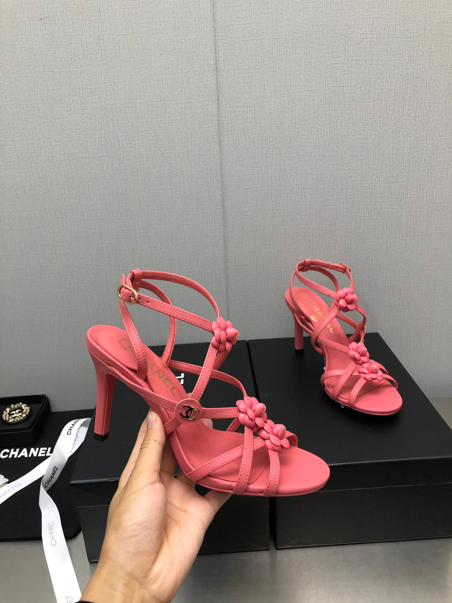 Best Replica chanel classic chain accessories flower sandals - Colareps