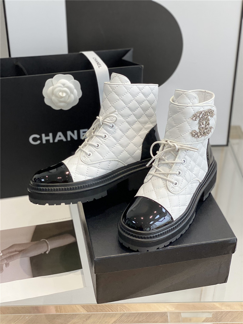Best Replica Chanel new Velcro ankle boots - Colareps