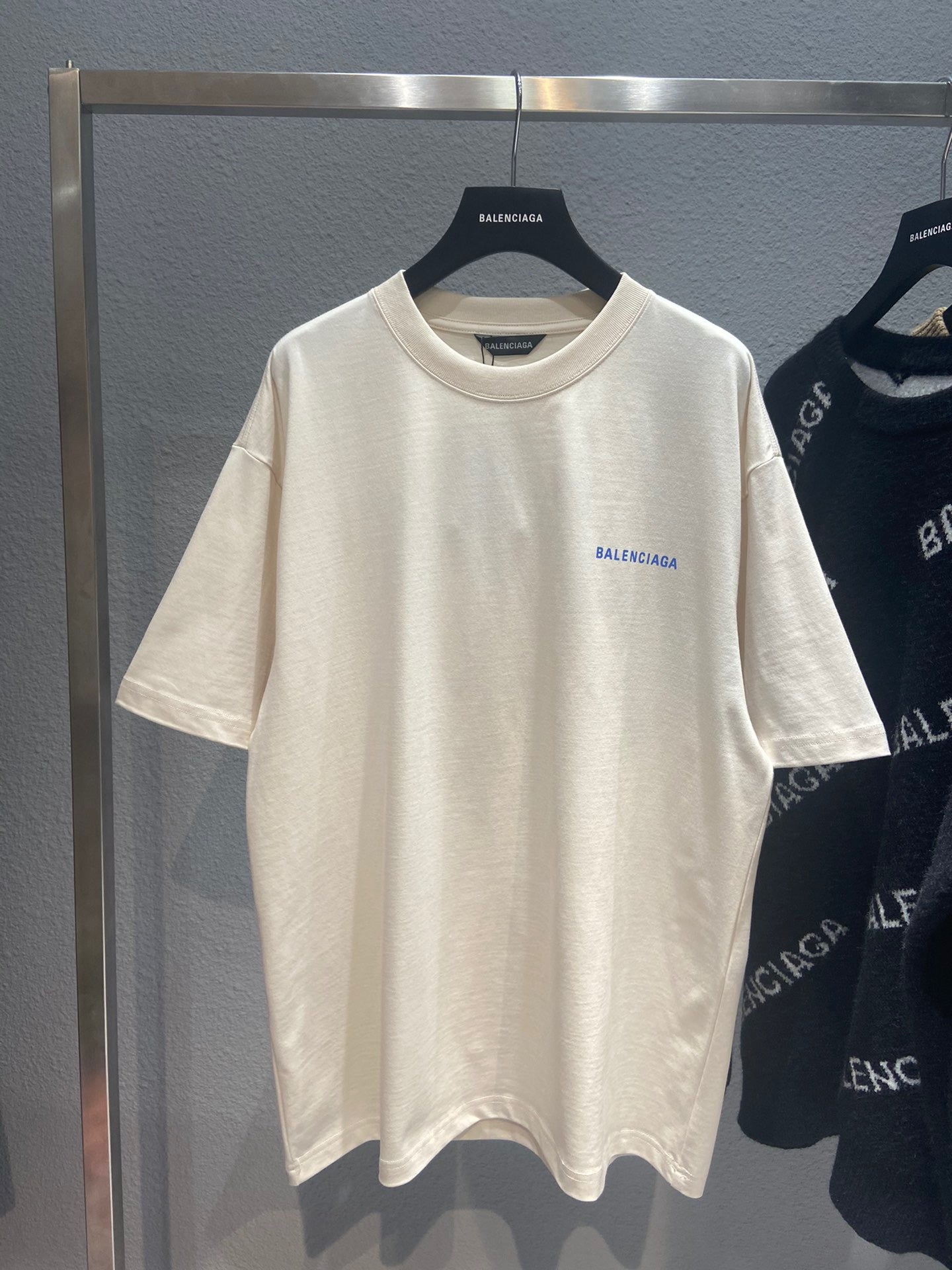 Best Replica Balenciaga T-shirt - Colareps