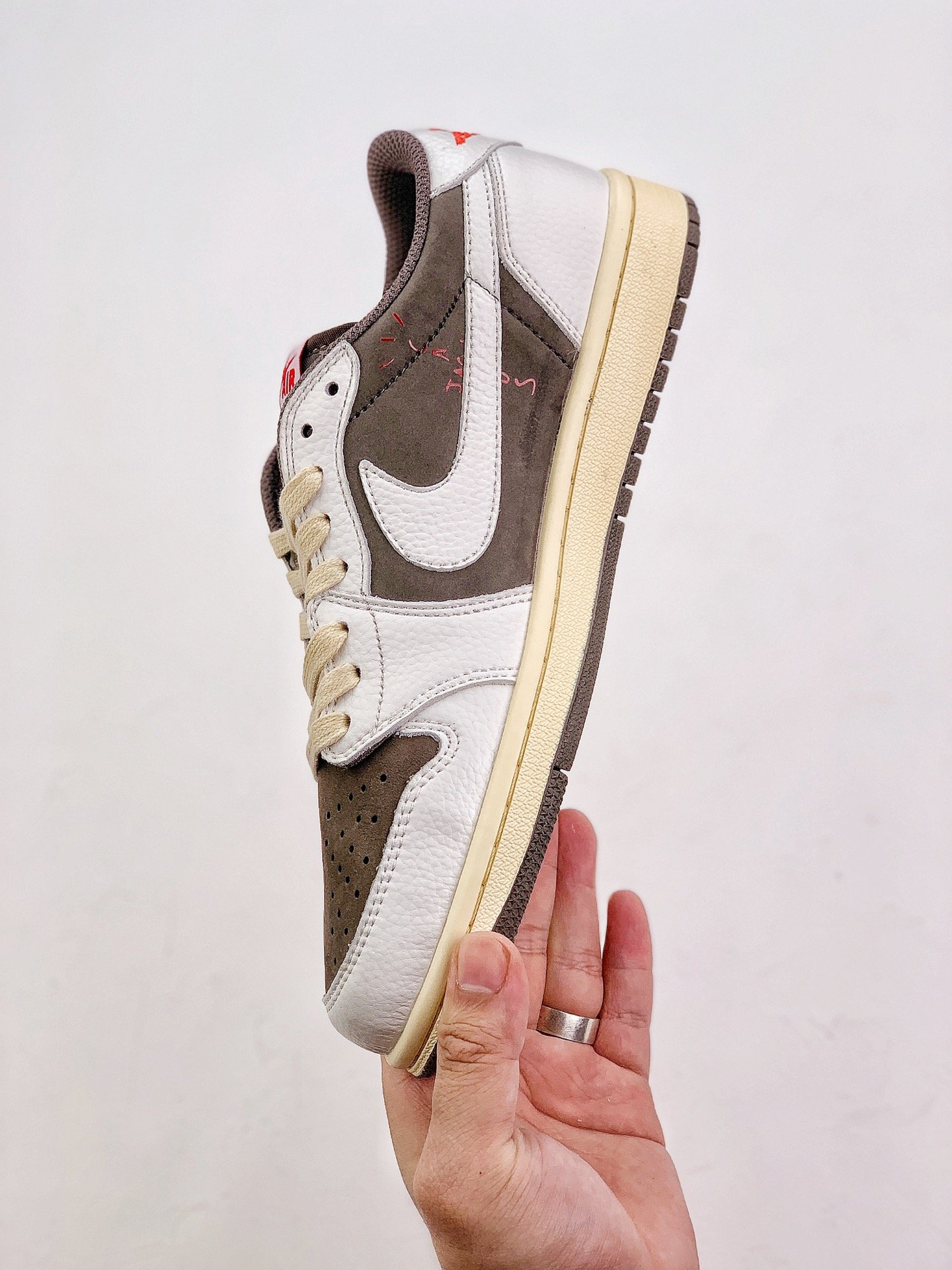 Best Replica Travis Scott Reverse Mocha AJ1 Low Extended size - Colareps