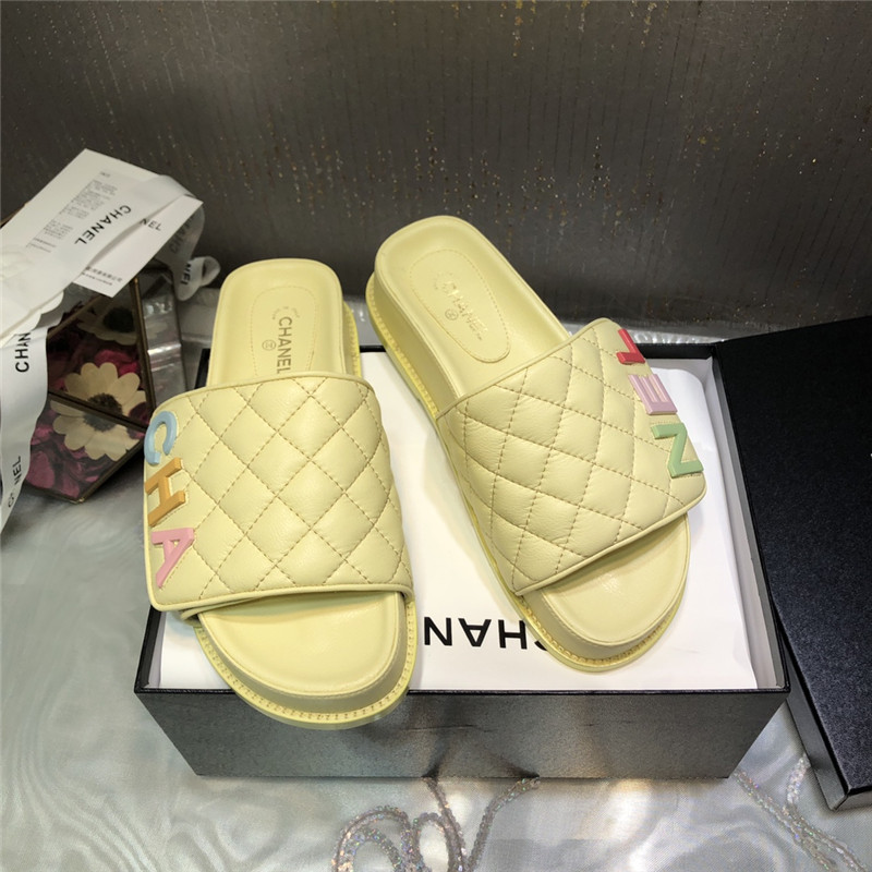 Best Replica chanel embroidery thick bottom hook and loop slippers - Colareps