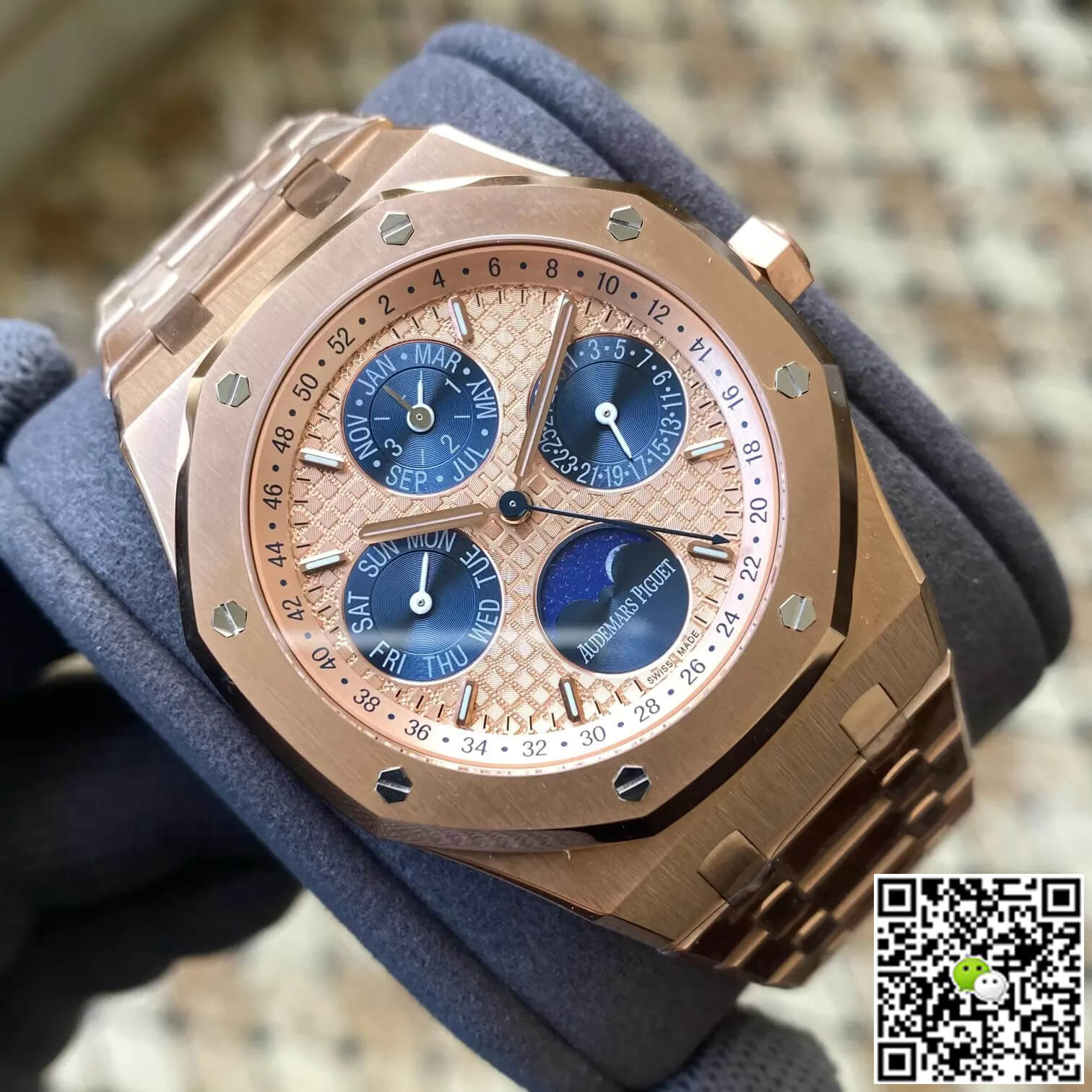 Best Replica Replica Audemars Piguet Royal Oak 26584OR.OO.1220OR.01 1:1 Best Edition APS Factory Gold Dial - Colareps