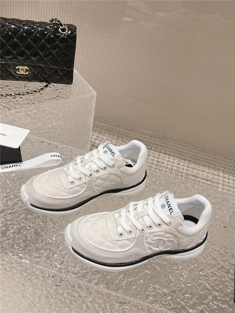 Best Replica Chanel explosive new color sneakers - Colareps