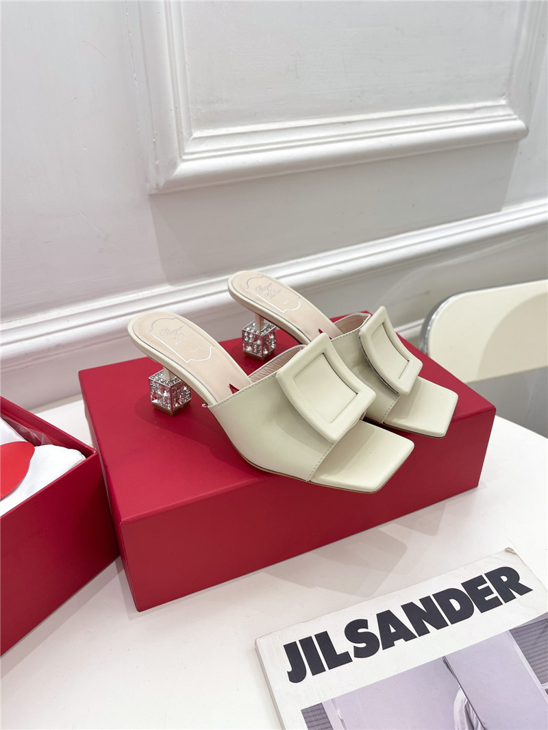 Best Replica roger vivier classic generous buckle slippers - Colareps