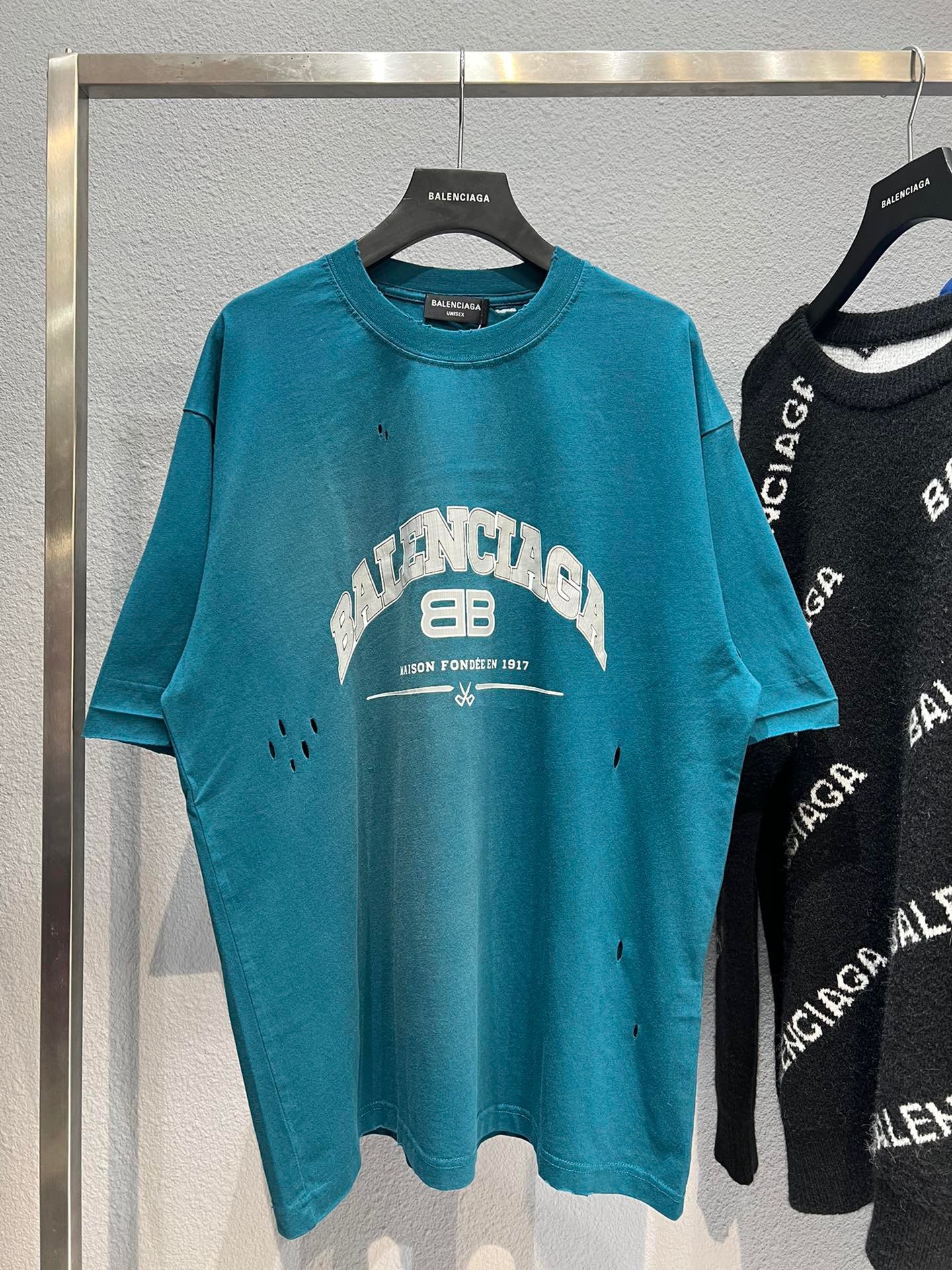 Best Replica Balenciaga T-shirt - Colareps