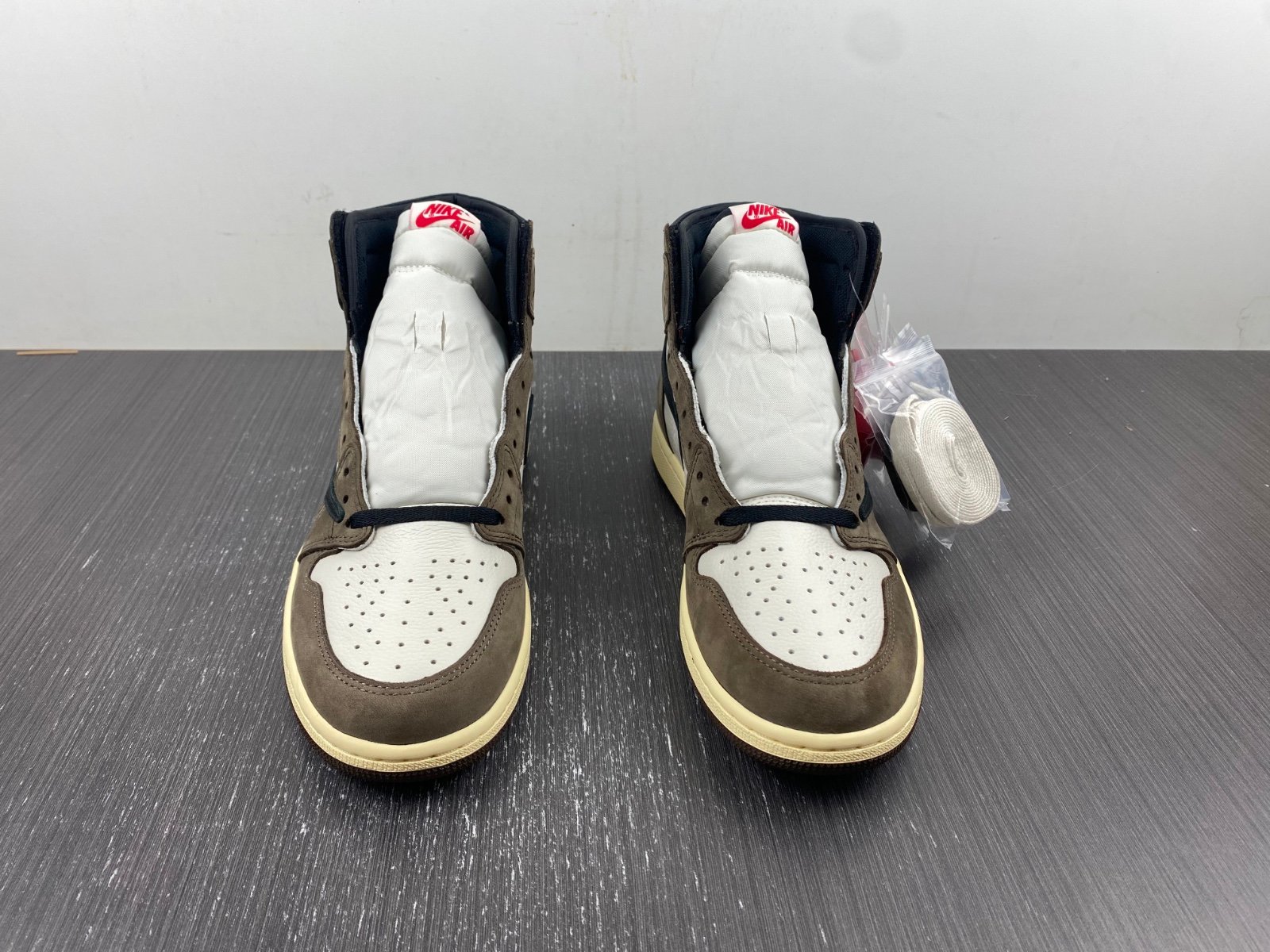 Best Replica Jordan 1 Retro High Travis Scott Mocha Extended size 14 - Colareps
