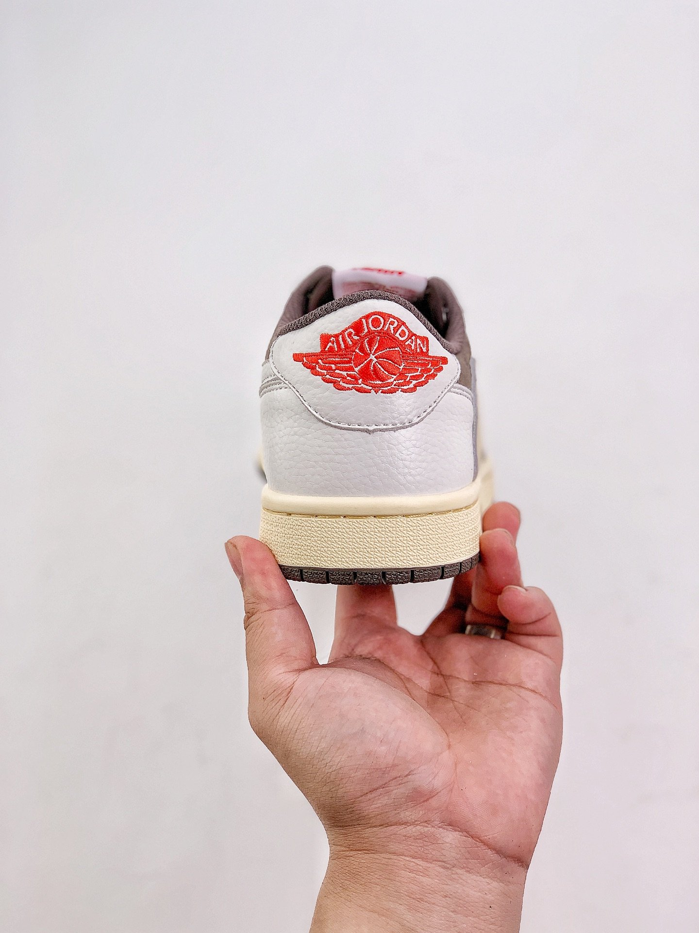Best Replica Travis Scott Reverse Mocha AJ1 Low Extended size - Colareps
