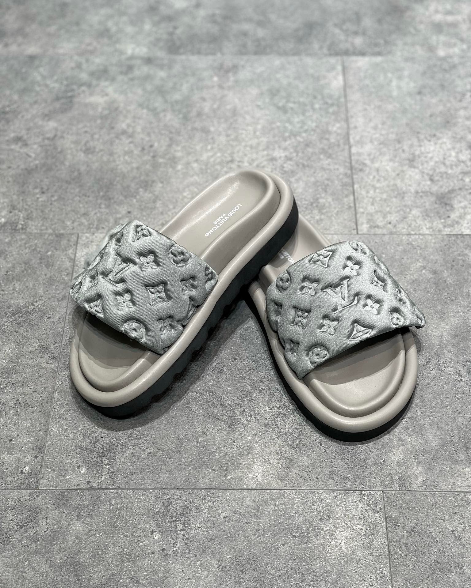 Best Replica Louis Vuitton Slippers - Colareps