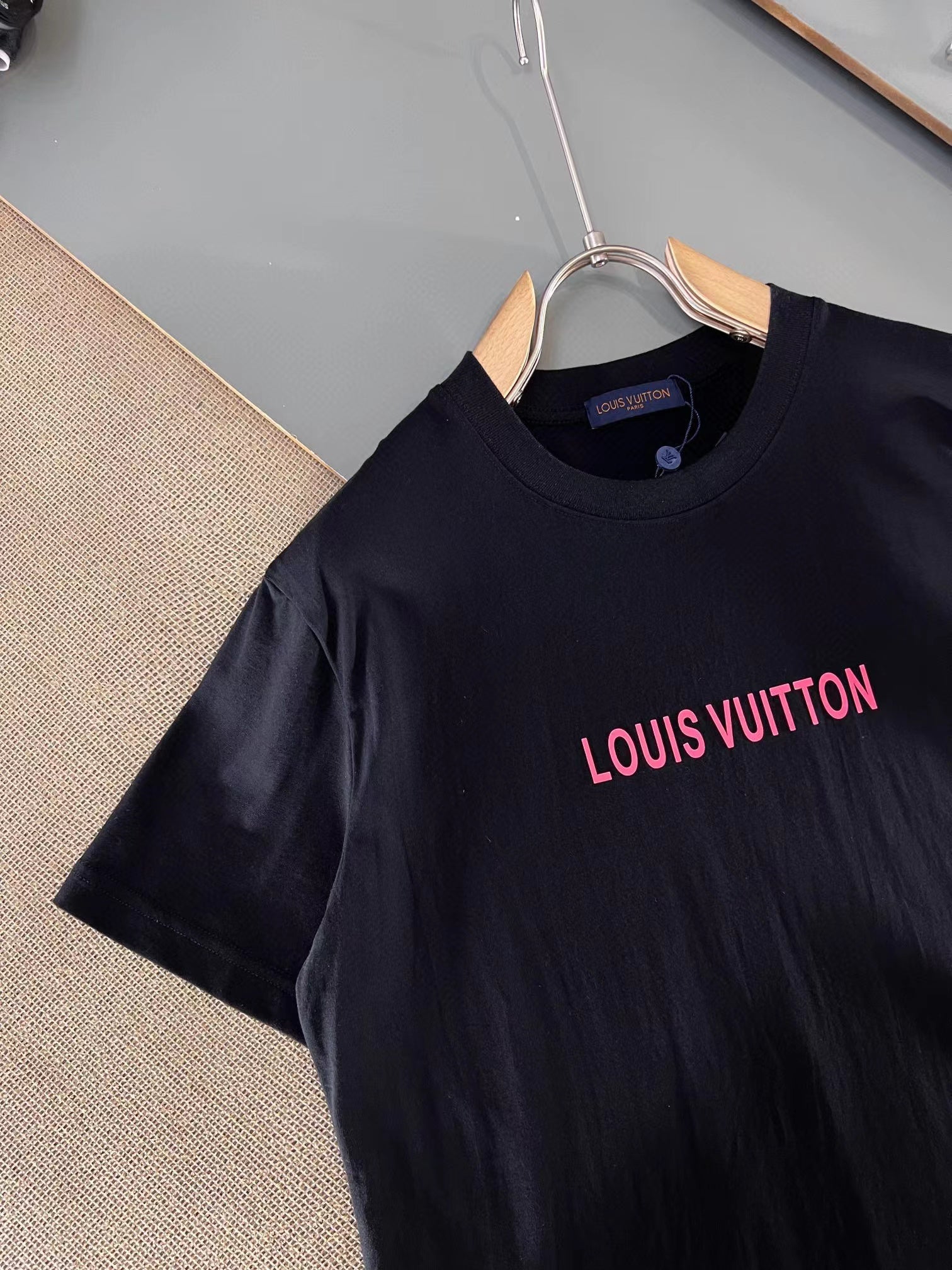 Best Replica Louis Vuitton T-shirt - Colareps