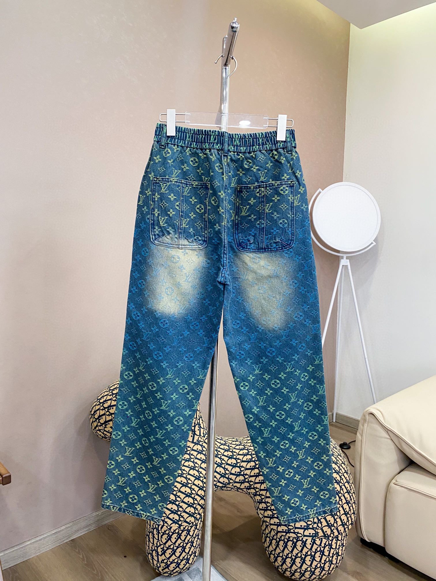 Best Replica Louis Vuitton Jeans - Colareps