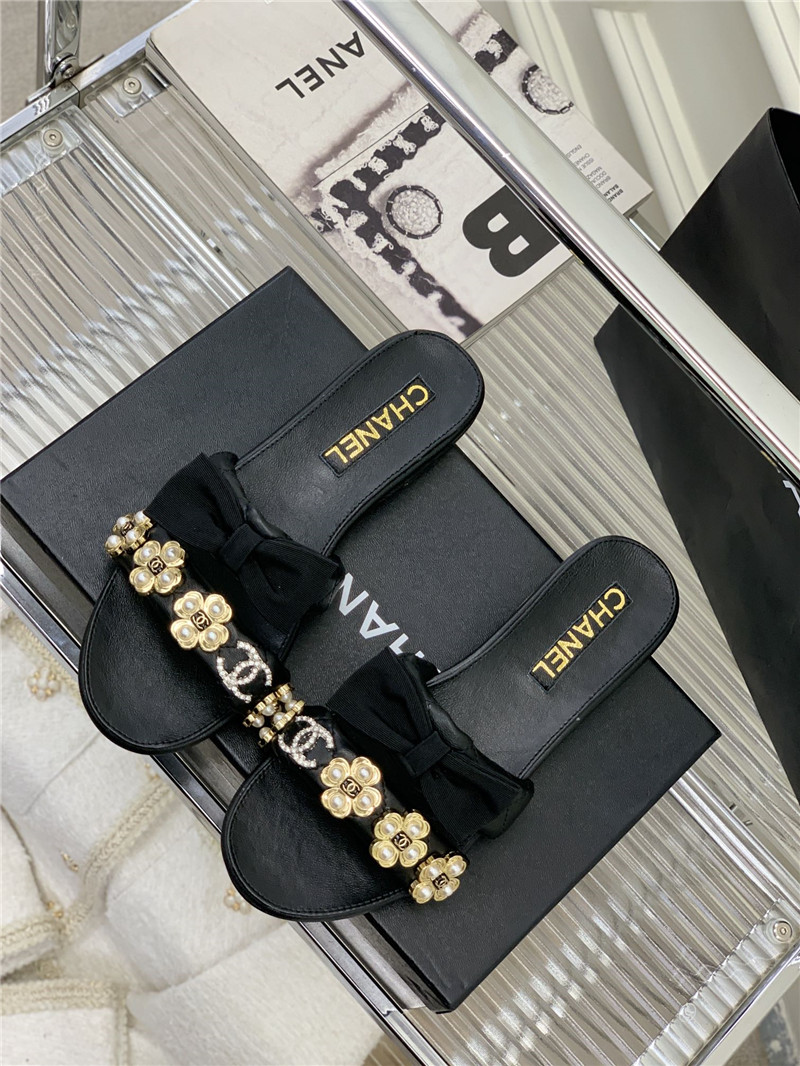 Best Replica chanel sheepskin lozenge slippers - Colareps