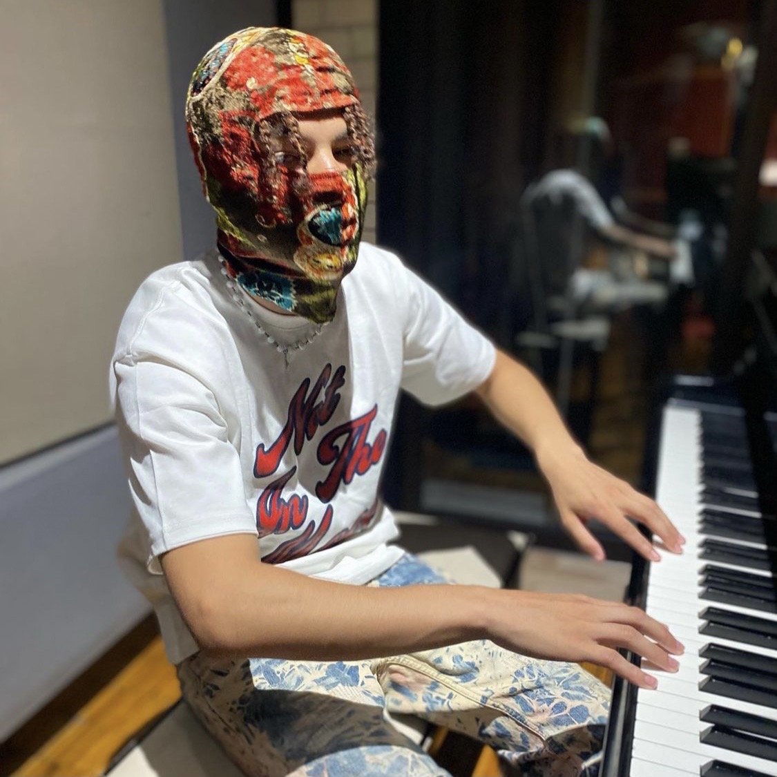 Best Replica 1:1 quality version Mood Swingsa stone axe tee - - Colareps